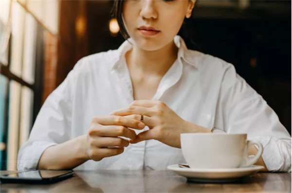 在離婚期間照顧好自己的情緒、身體和精神